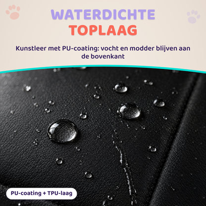 Waterdruppels op de waterdichte toplaag van kunstleer van de hondendeken voor de auto