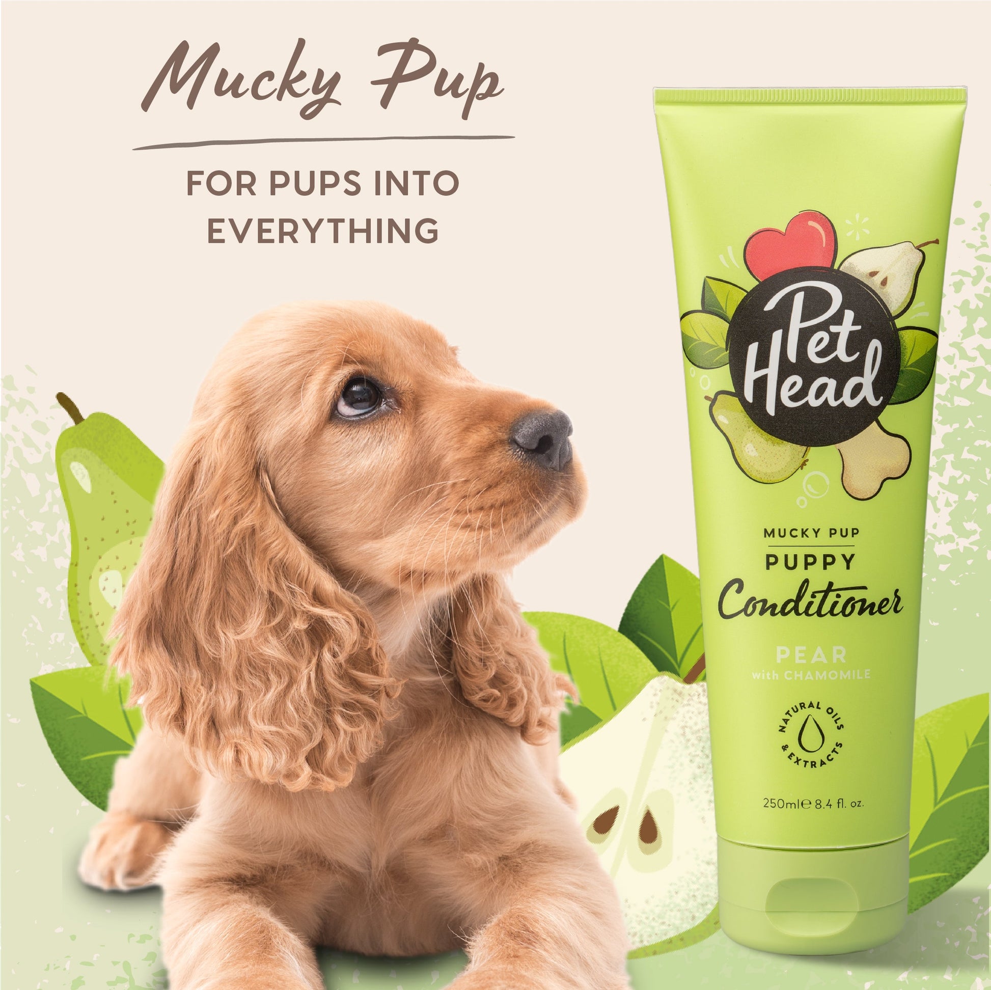 Cockerspaniel puppy naast de Pet Head Mucky Pup Puppy Conditioner
